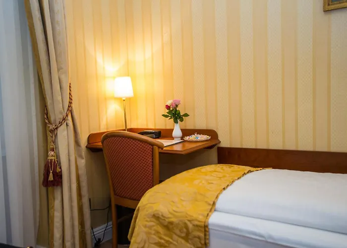 Pension Opera Suites I Self Check In Wien